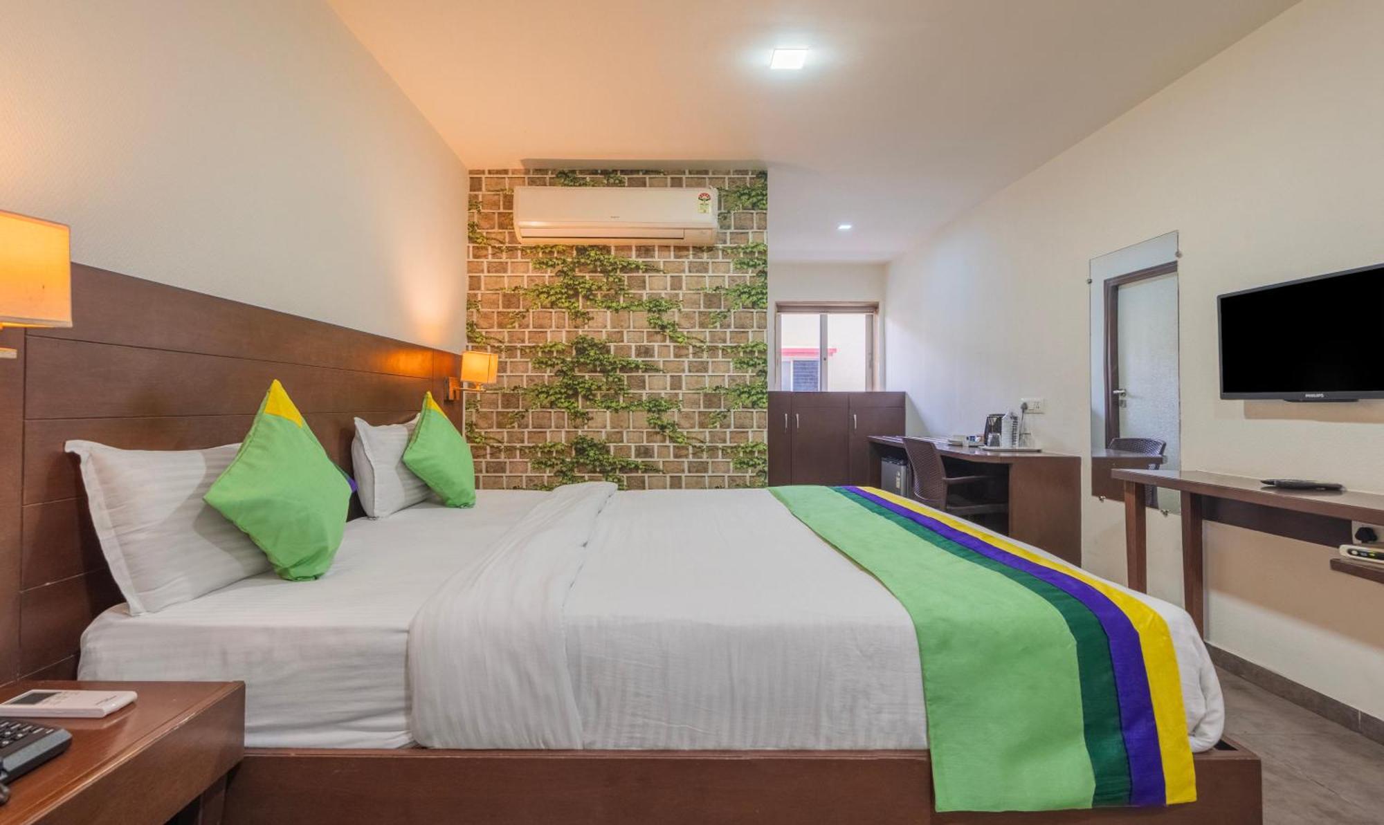 Hotel Casa, Vadodara Eksteriør bilde